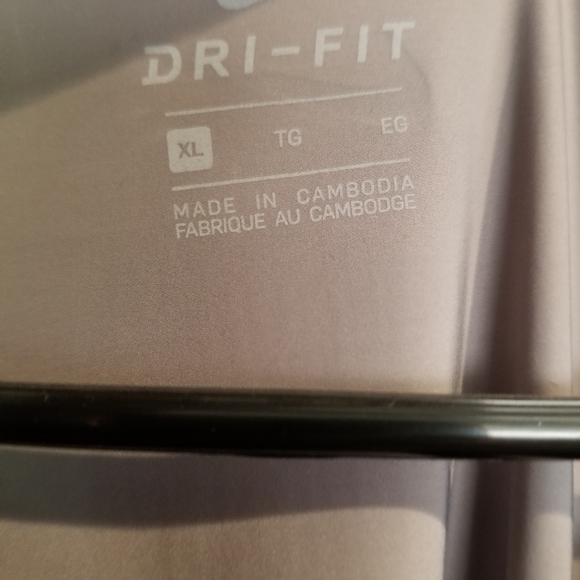 Nike Womens Dry Fit Workout Top Grey XL AJ2773-036 - Picture 5 of 7